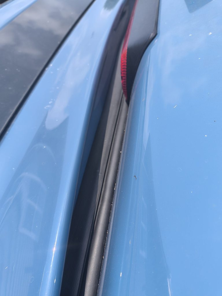 Mated rubber seals at top of camper and truck